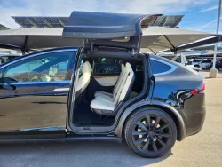 2021 Tesla Model X | Thumbnail Photo 10 of 31