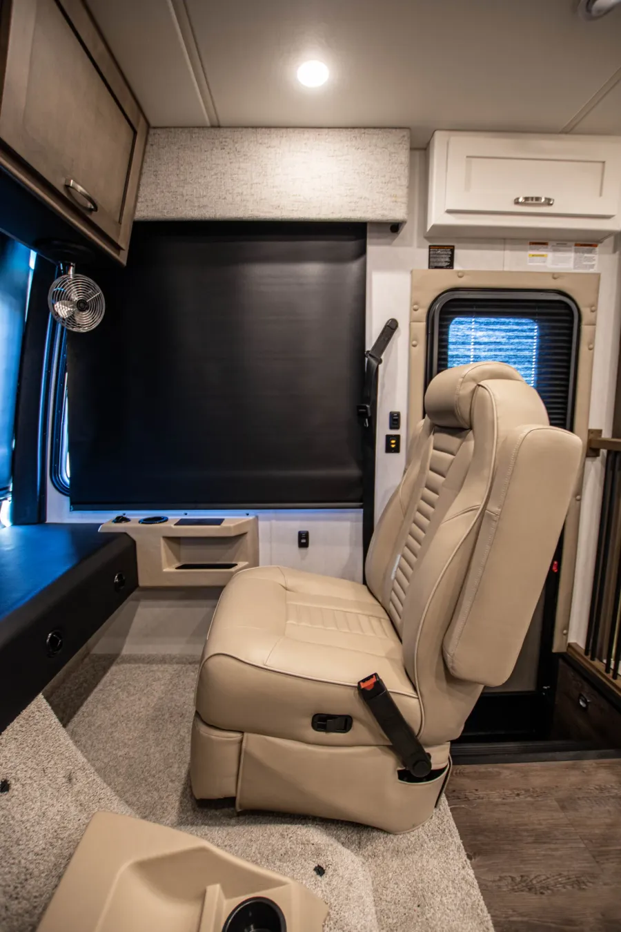 2026 Newmar Bay Star Sport 3225 | Photo 12 of 27