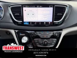 2024 Chrysler Pacifica Touring L | Thumbnail Photo 12 of 24