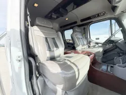 2015 Freightliner M2 106 2L Hauler | Thumbnail Photo 18 of 20