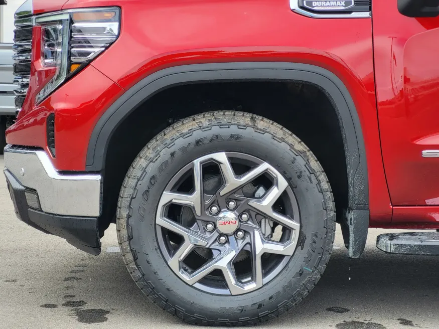 2026 GMC Sierra 1500 SLT | Photo 8 of 26