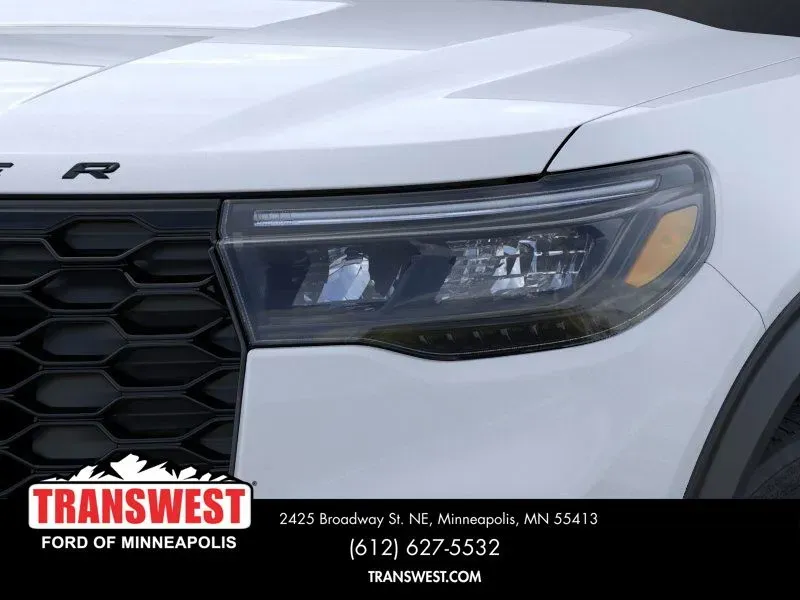 2026 Ford Explorer ST-Line | Photo 17 of 23