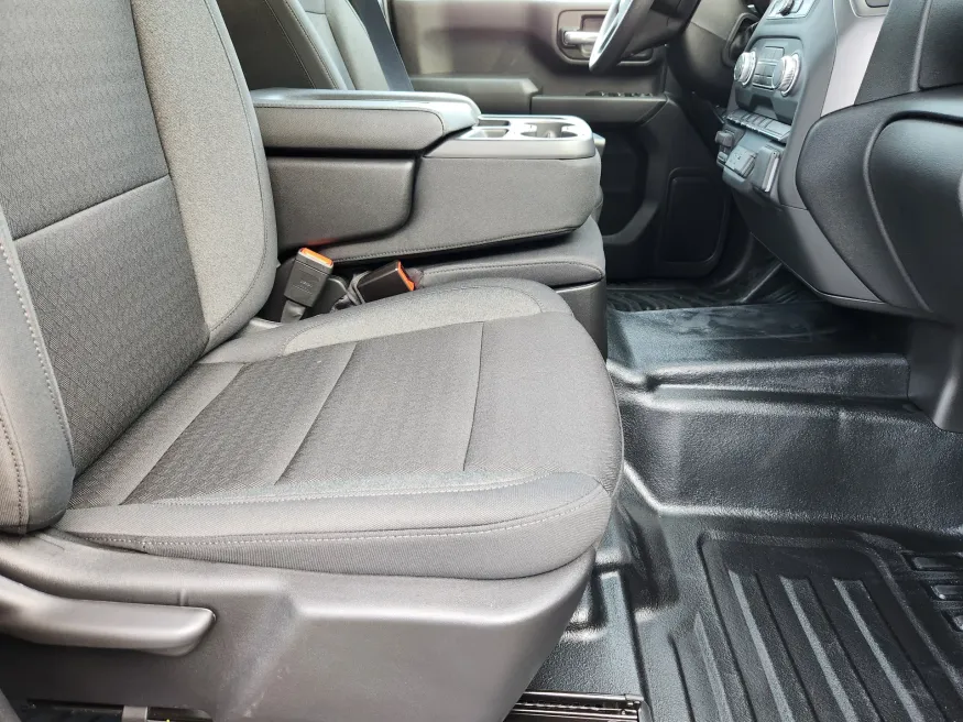 2026 GMC Sierra 2500HD Pro | Photo 18 of 28