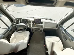 2023 Thor Inception 38MX | Thumbnail Photo 6 of 29