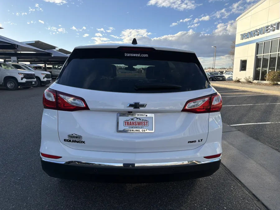2021 Chevrolet Equinox LT | Photo 3 of 21