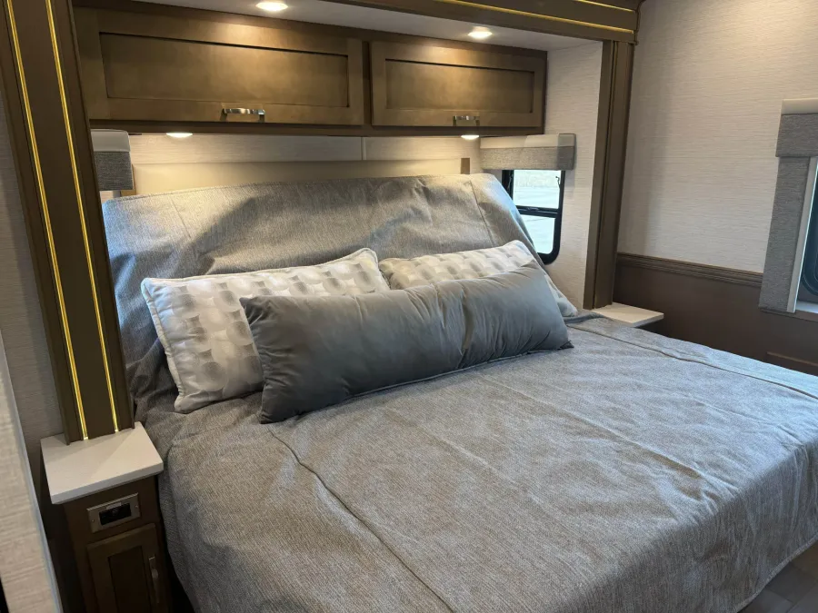 2026 Newmar Grand Star 3444 | Photo 32 of 47