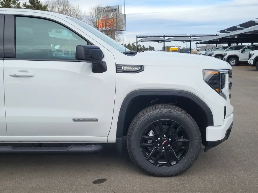 2026 GMC Sierra 1500 Elevation | Photo 5 of 23