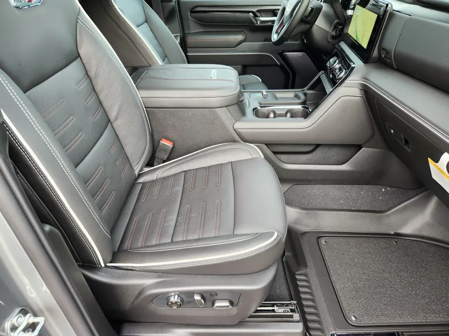 2026 GMC Sierra 2500HD AT4X | Photo 9 of 24