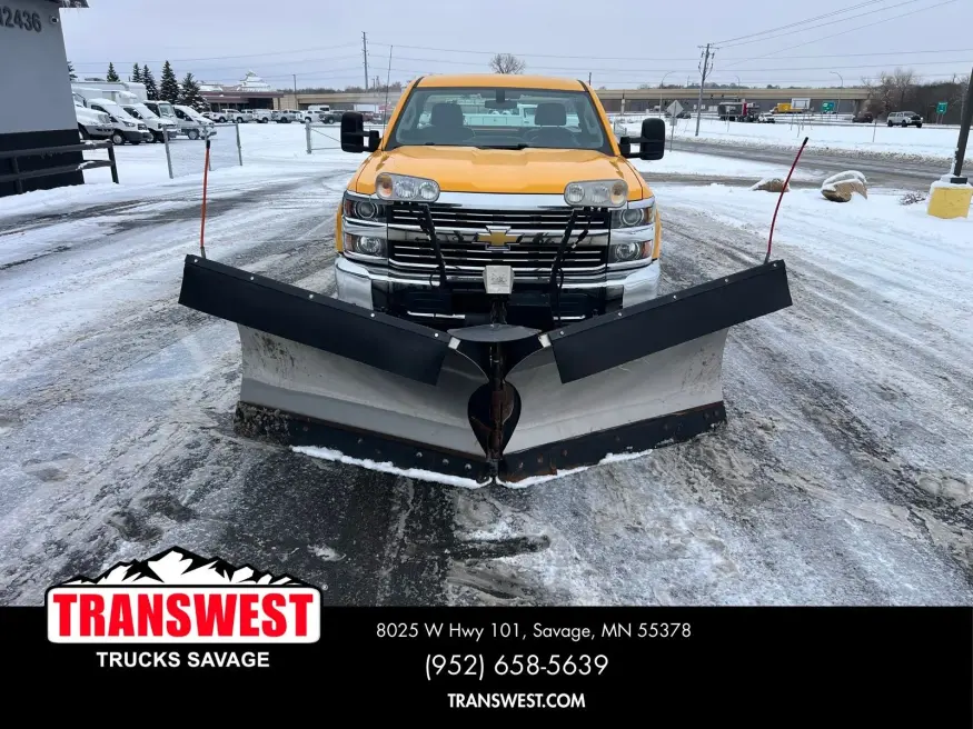2017 Chevrolet Silverado 3500HD Work Truck | Photo 13 of 14