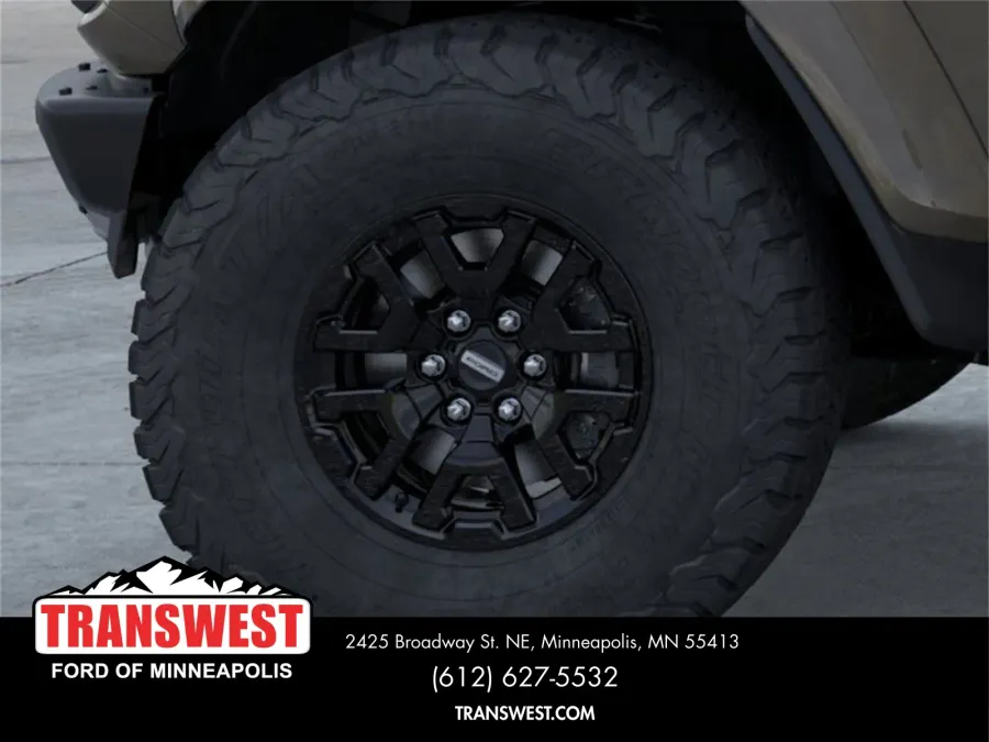 2025 Ford Bronco | Photo 21 of 25