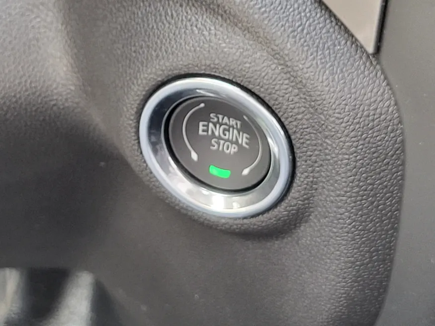 2026 GMC Sierra 1500 Pro | Photo 17 of 22