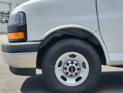 2025 GMC Savana Commercial Cutaway | Thumbnail Photo 8 of 20