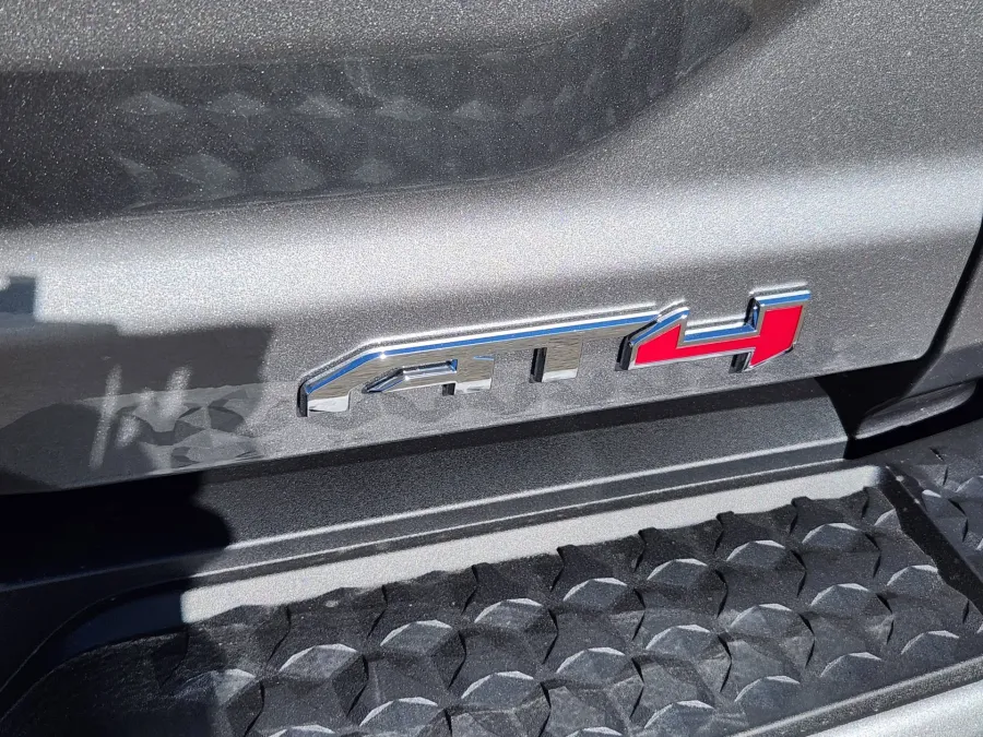 2026 GMC Canyon 4WD AT4 | Photo 14 of 30