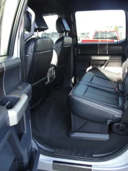 2022 Ford Super Duty F-350 Lariat | Thumbnail Photo 9 of 13