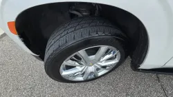 2021 Chevrolet Suburban | Thumbnail Photo 13 of 37