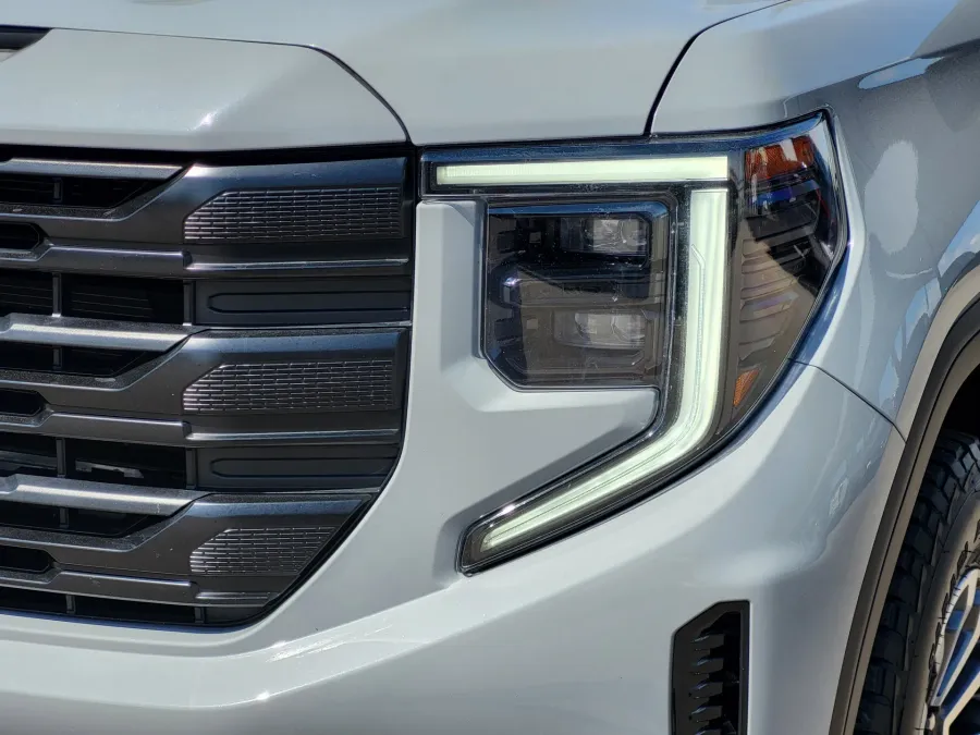 2024 GMC Sierra 1500 Pro | Photo 7 of 24