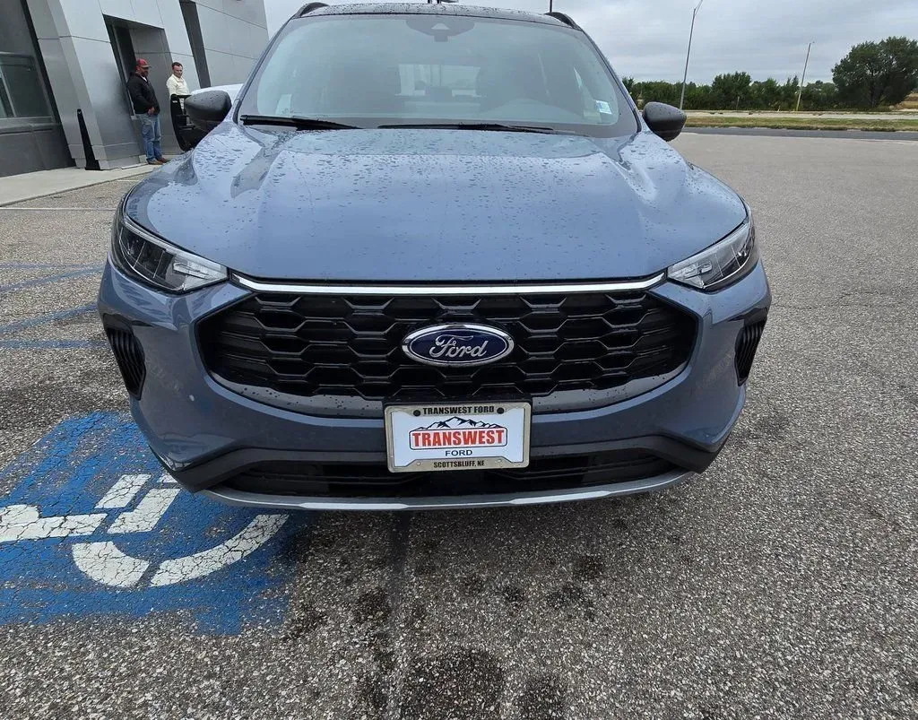 2026 Ford Escape | Photo 2 of 30