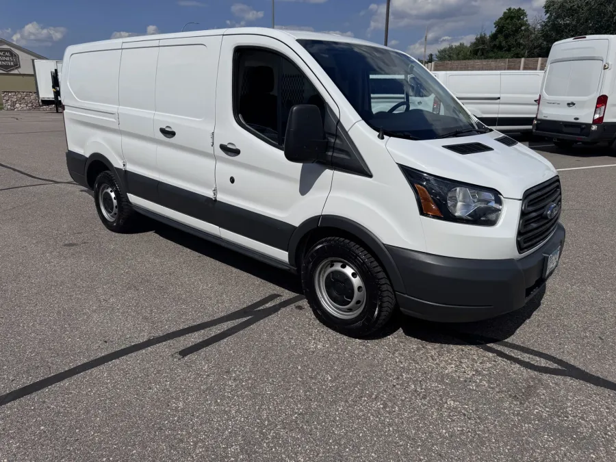 2018 Ford Transit | Photo 7 of 17