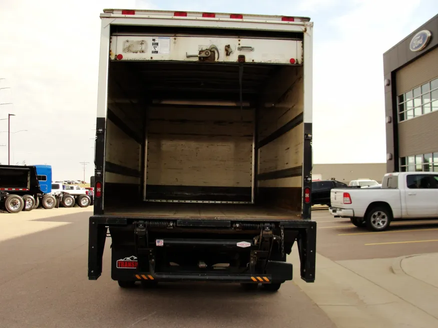 2004 Sterling Acterra | Photo 4 of 12