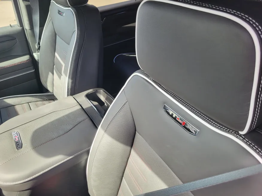 2026 GMC Sierra 2500HD AT4X | Photo 13 of 33