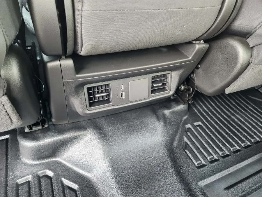 2026 GMC Sierra 1500 Pro | Photo 19 of 23