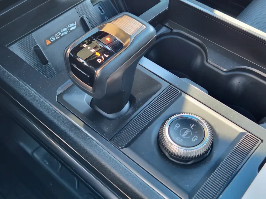 2024 GMC HUMMER EV SUV 3X | Photo 13 of 21