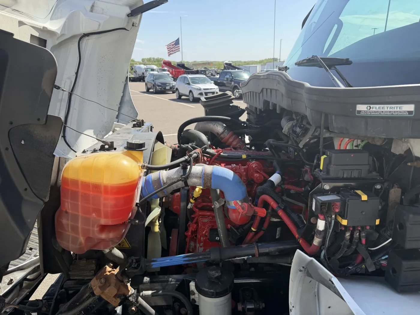2020 International MV607 | Photo 5 of 10