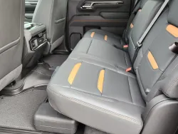 2026 GMC Sierra 2500HD AT4 | Thumbnail Photo 10 of 27