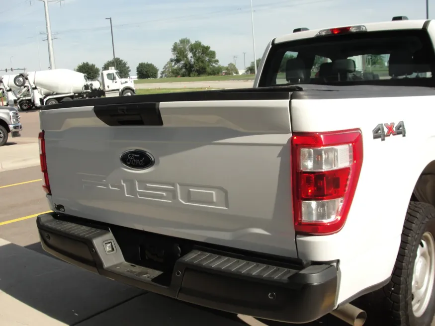 2022 Ford F-150 | Photo 3 of 11