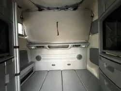 2024 Volvo VNL | Thumbnail Photo 14 of 18