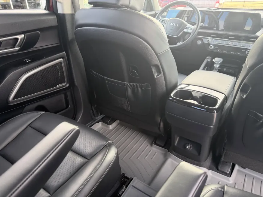 2024 Kia Telluride S | Photo 14 of 22