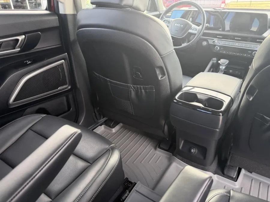 2024 Kia Telluride S | Photo 14 of 22