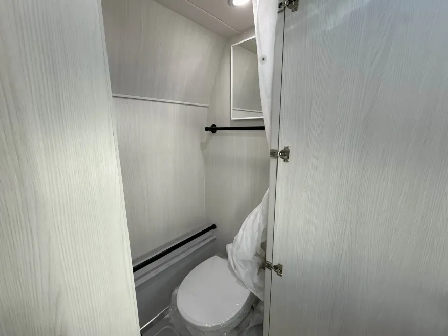 2026 Pleasure-way Lexor TS | Photo 14 of 19