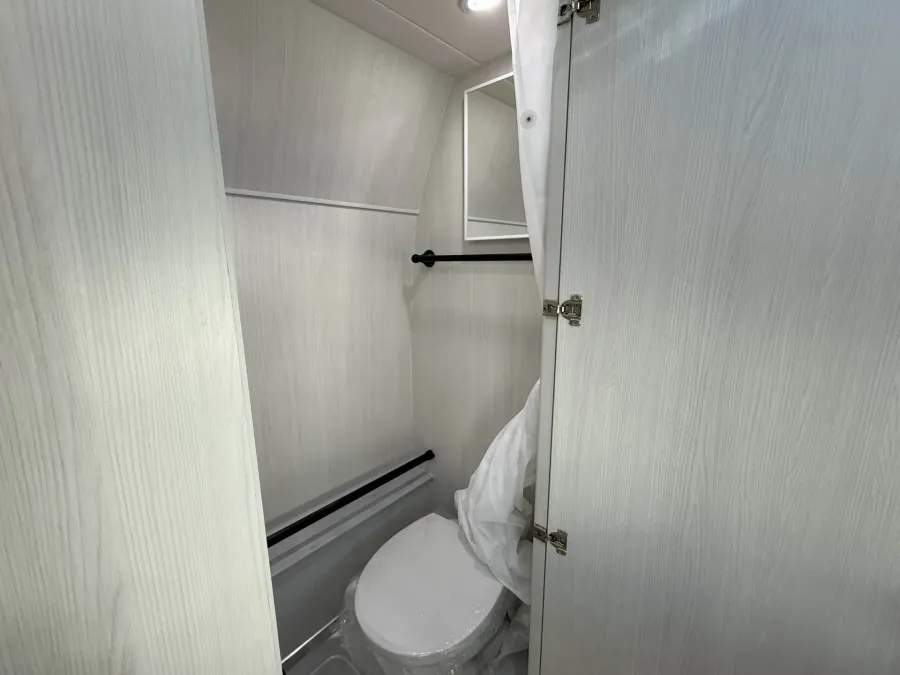 2026 Pleasure-way Lexor TS | Photo 14 of 19