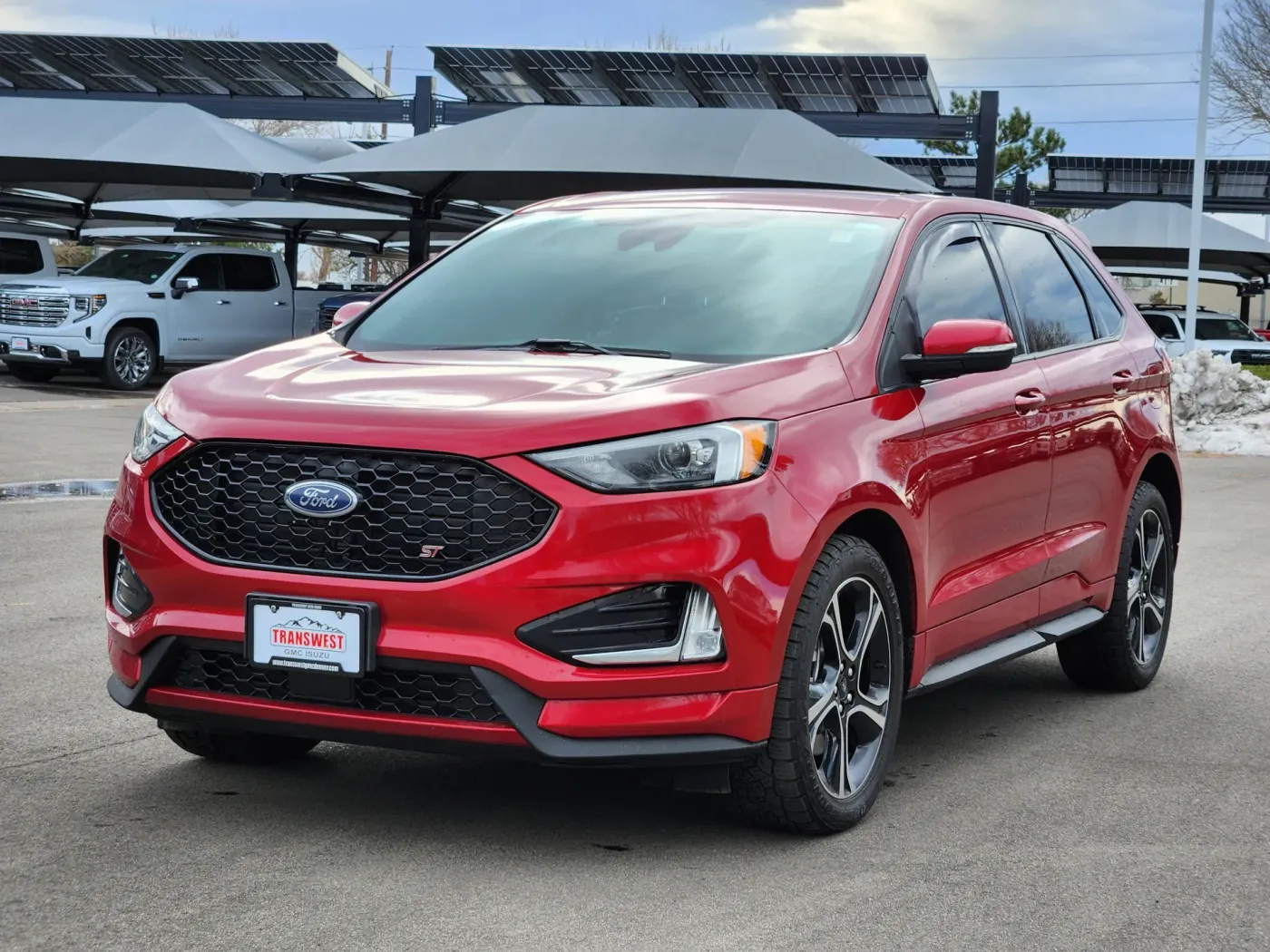 2021 Ford Edge ST | Photo 2 of 27