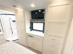 2026 Renegade Valencia 39RB | Thumbnail Photo 8 of 23