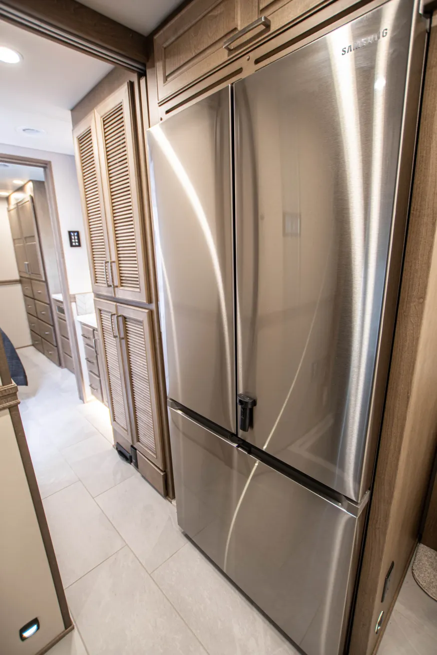 2026 Renegade Verona LE 40LTS | Photo 21 of 29