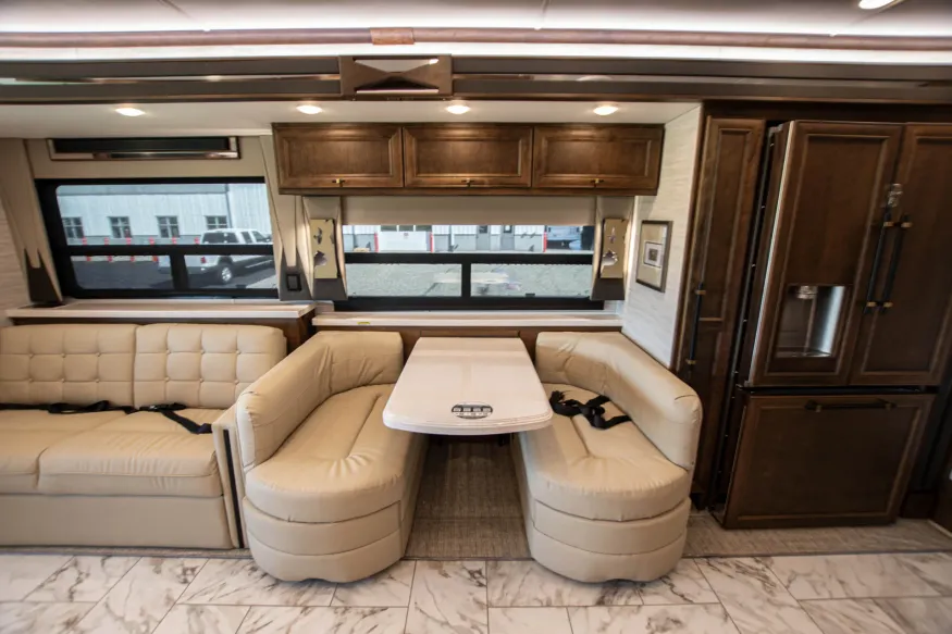 2026 Tiffin Allegro Bus 40IP | Photo 13 of 28