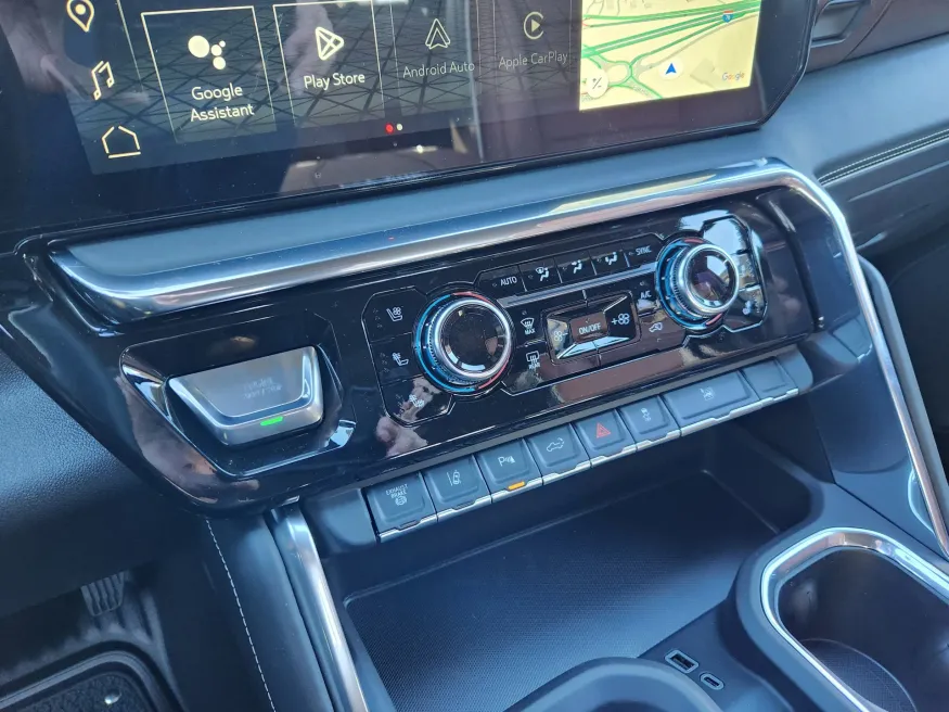 2026 GMC Sierra 3500HD Denali Ultimate | Photo 25 of 28