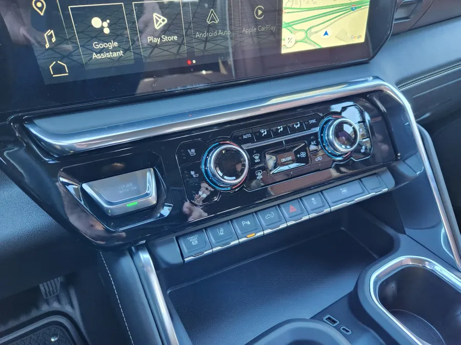 2026 GMC Sierra 3500HD Denali Ultimate | Photo 25 of 28