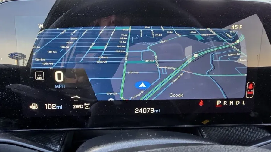 2025 Chevrolet Equinox | Photo 17 of 30