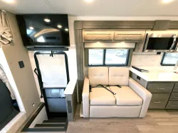 2026 Renegade Verona 40VTS | Thumbnail Photo 10 of 31