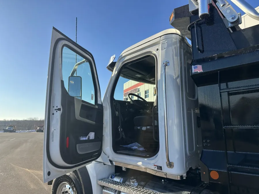 2026 Western Star 47X | Photo 9 of 15