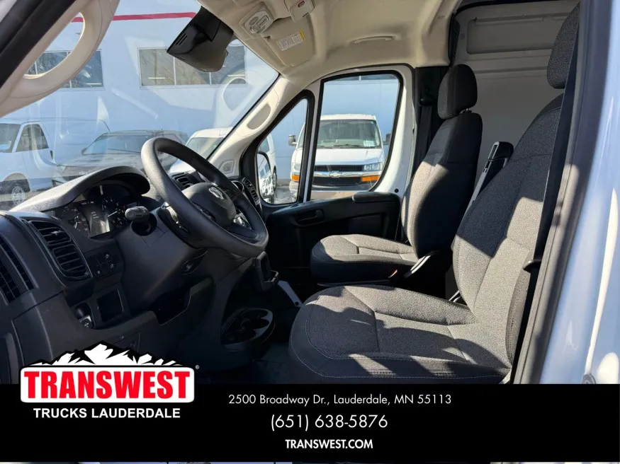 2025 RAM ProMaster 2500 High Roof | Photo 4 of 21