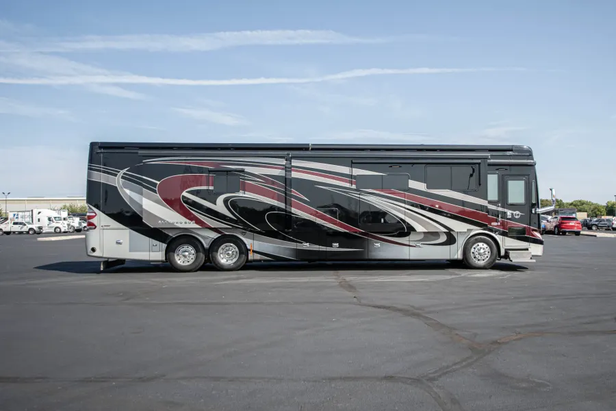 2018 Tiffin Allegro Bus 45OPP | Photo 1 of 33