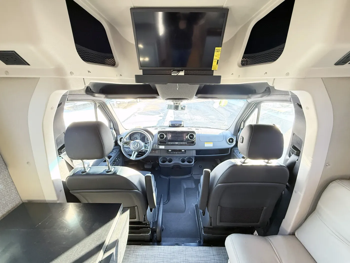 2026 Winnebago EKKO 23B | Photo 5 of 23