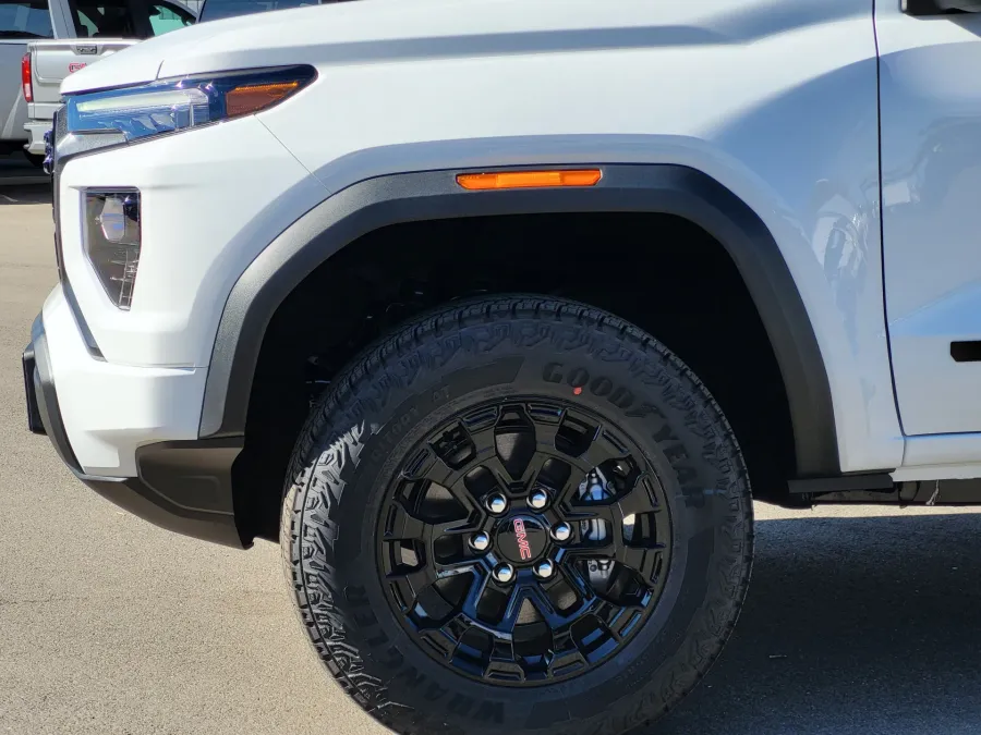 2026 GMC Canyon 4WD Elevation | Photo 7 of 24