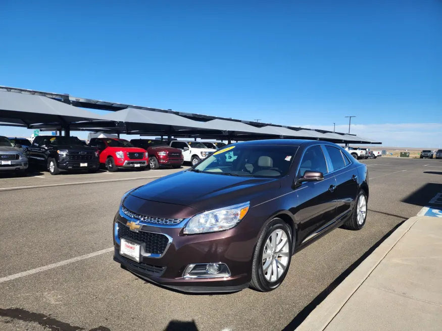 2015 Chevrolet Malibu LTZ | Photo 3 of 18