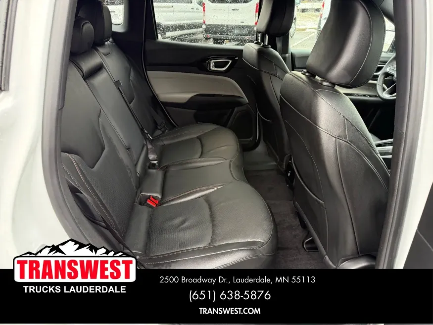 2024 Jeep Compass Limited | Photo 6 of 21