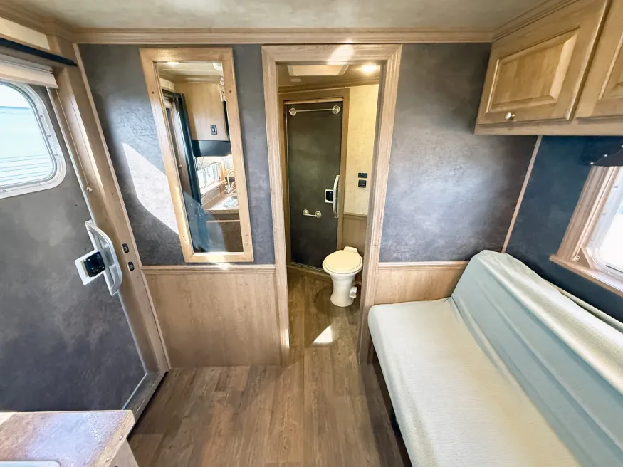 2014 Elite 3HGN LQ | Photo 4 of 24